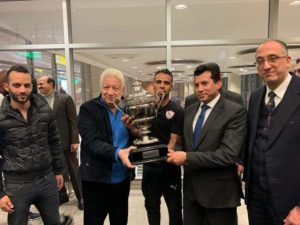 وزير الرياضة المصرية يستقبل بعثة الزمالك بمطار القاهرة