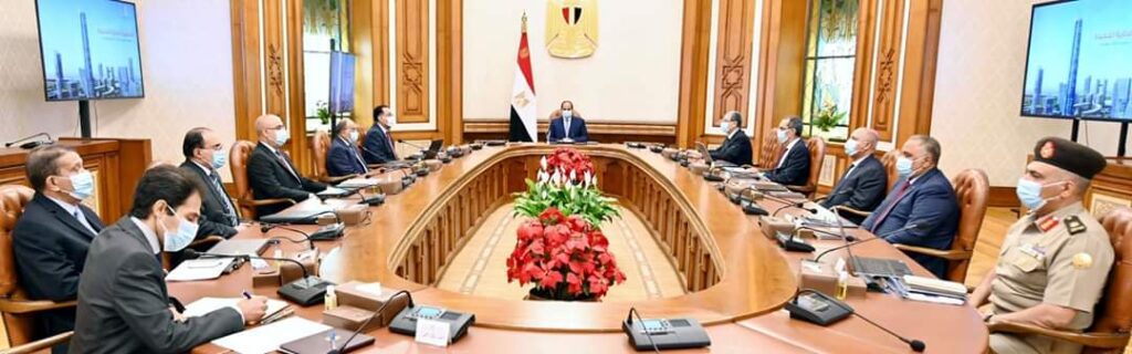 الرئيس المصري عبد الفتاح السيسي يطلع علي الخطة التنفيذية لنقل المؤسسات الحكومية الي العاصمة الادارية الجديدة
